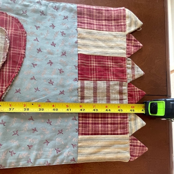 Table runner & matching tea towel - Picture 7 of 9